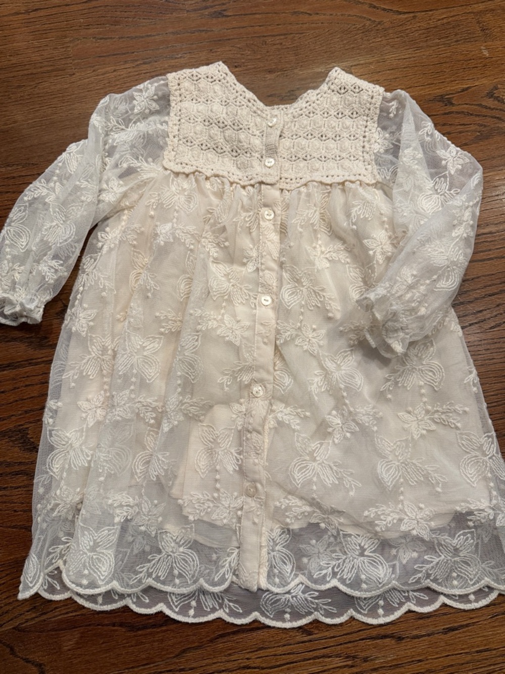 Zara girls Cream Lace Button-Front Girls - dress sz 4